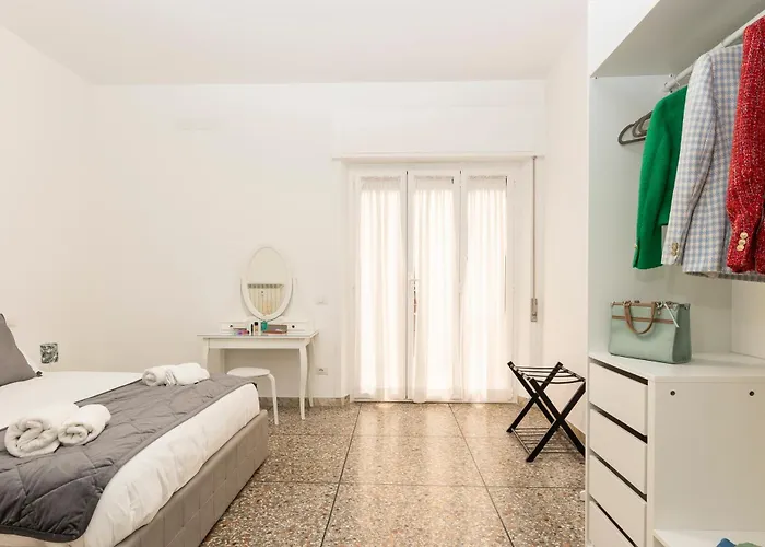 Central Modern Apartment - Trastevere & Vaticano